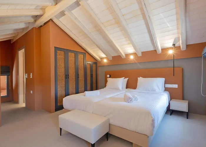 Tessera Villas & Studios Collection